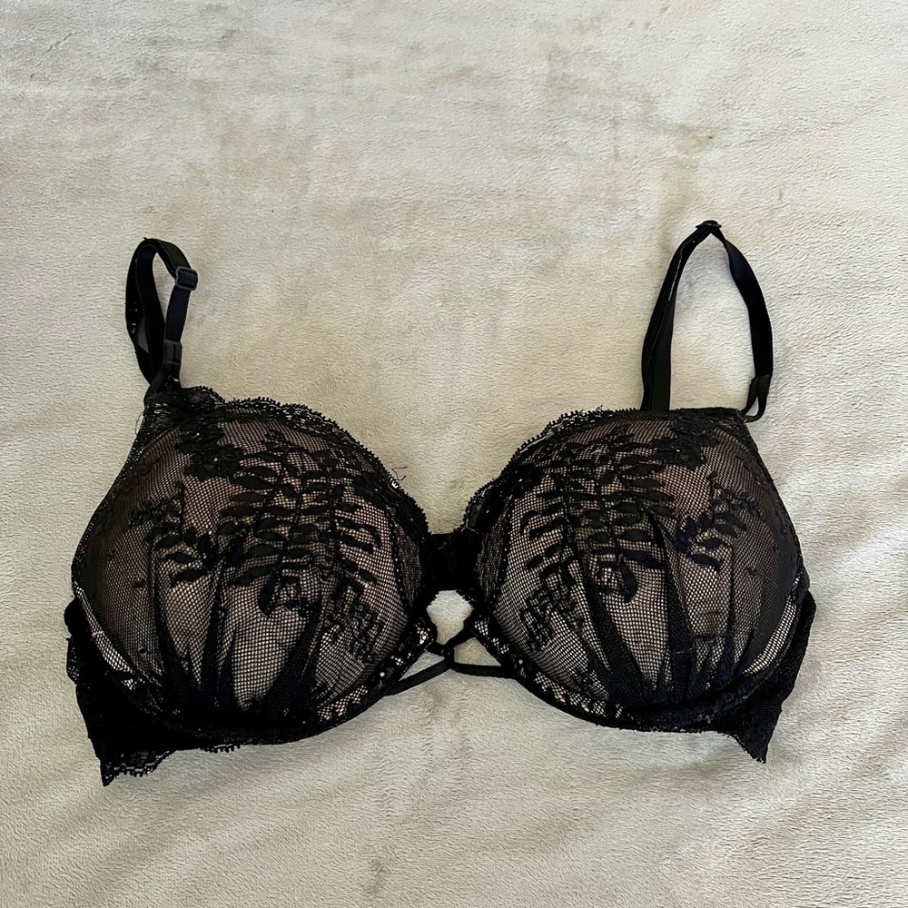 Victoria's Secret Black Lace BOMBSHELL Bra